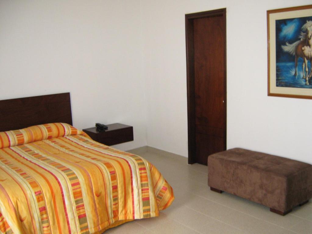 Hotel Royal Plaza Cali Room photo